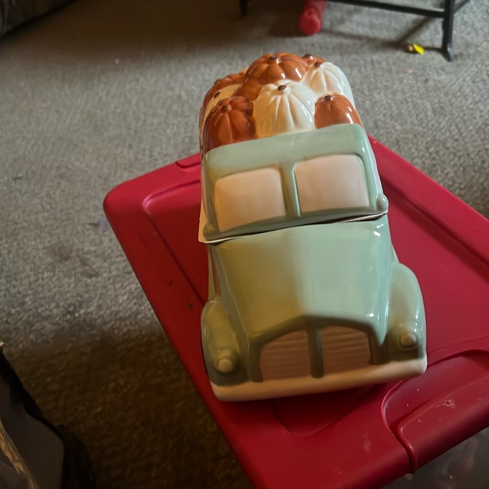 Cookie jar